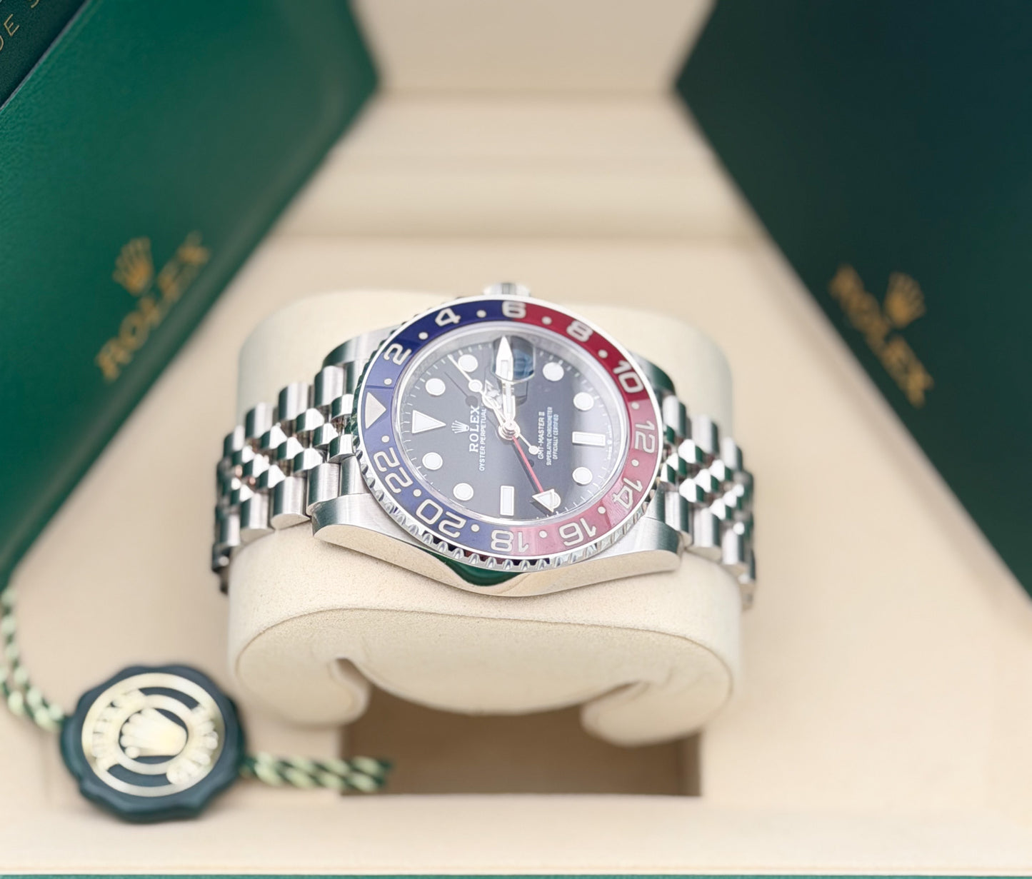 Rolex GMT-MASTER II PEPSI Ref. 126710BLRO