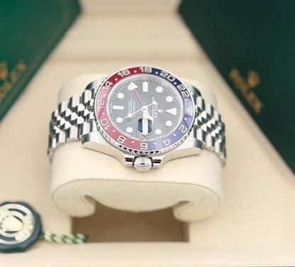 Rolex GMT-MASTER II PEPSI Ref. 126710BLRO