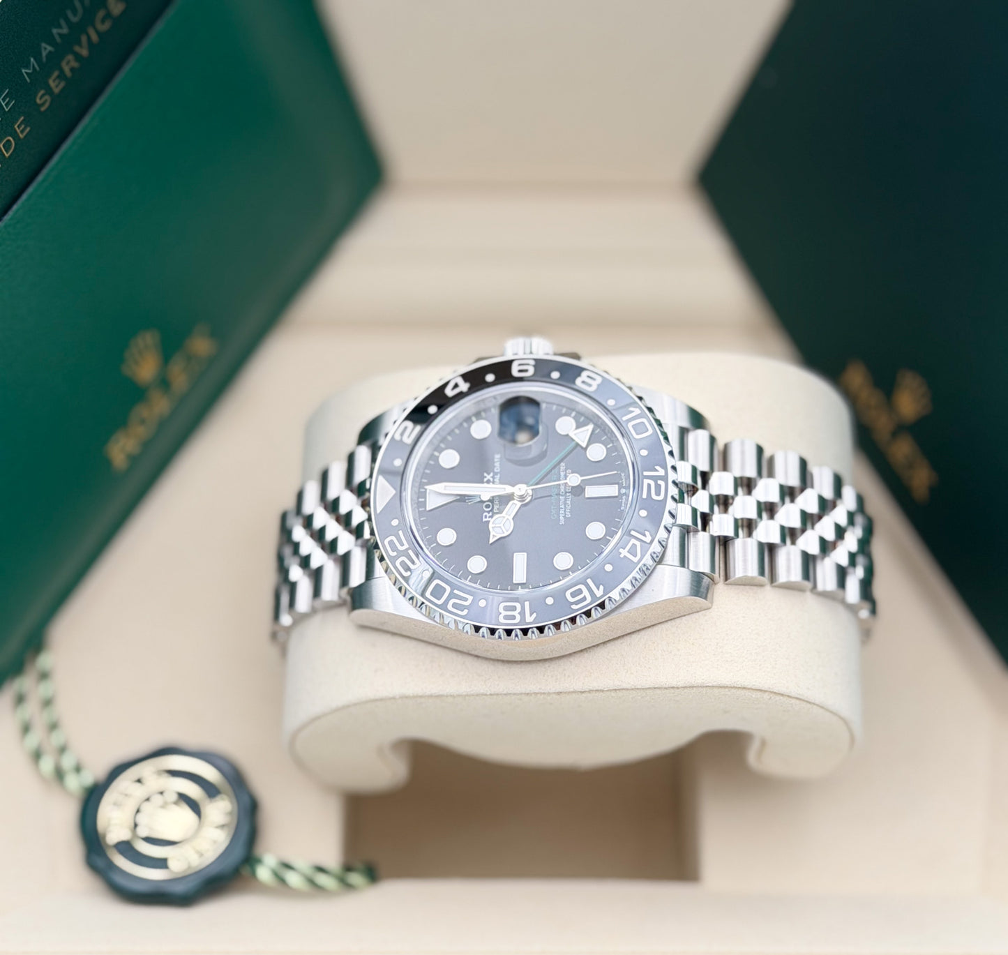 Rolex GMT-Master II Bruce Wayne Ref. 126710GRNR