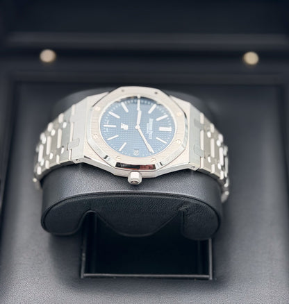 Audemars Piguet Royal OAK Jumbo Extra-thin Blue Dial Ref. 15202ST.OO.1240ST.01