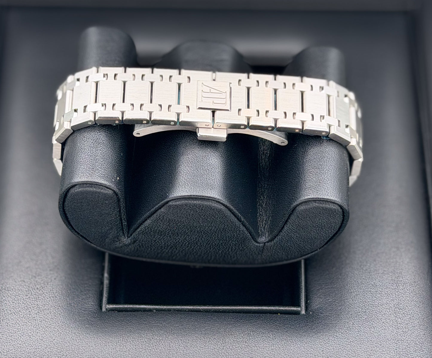 Audemars Piguet Royal OAK Jumbo Extra-thin Blue Dial Ref. 15202ST.OO.1240ST.01