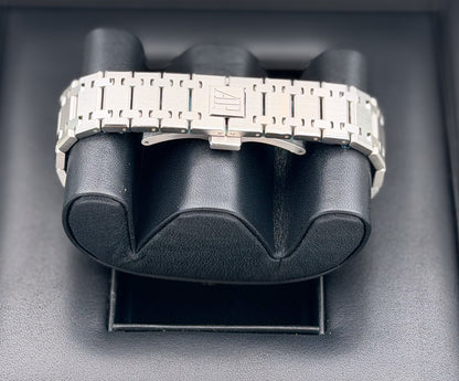 Audemars Piguet Royal OAK Jumbo Extra-thin Blue Dial Ref. 15202ST.OO.1240ST.01
